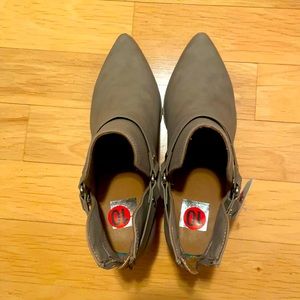 Dolce Vita Size 10 Wedges New With Tags